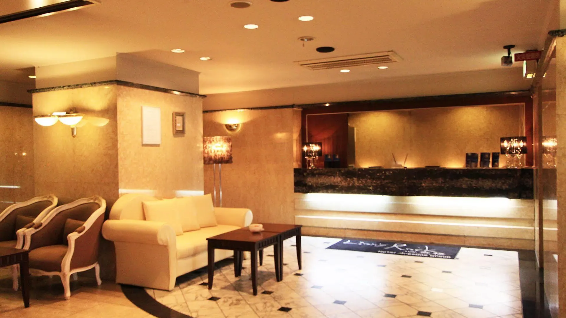 Hotel Shinsaibashi Lions Rock Osaka 3*,  Japan